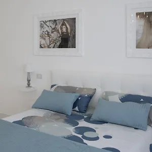 Artist's Apartman Bari