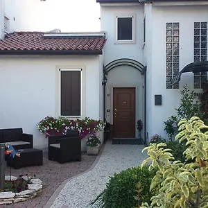Acero Rosso Apartman Vicenza